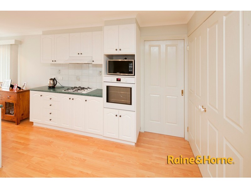24 Bella Cres, Hallam VIC 3803