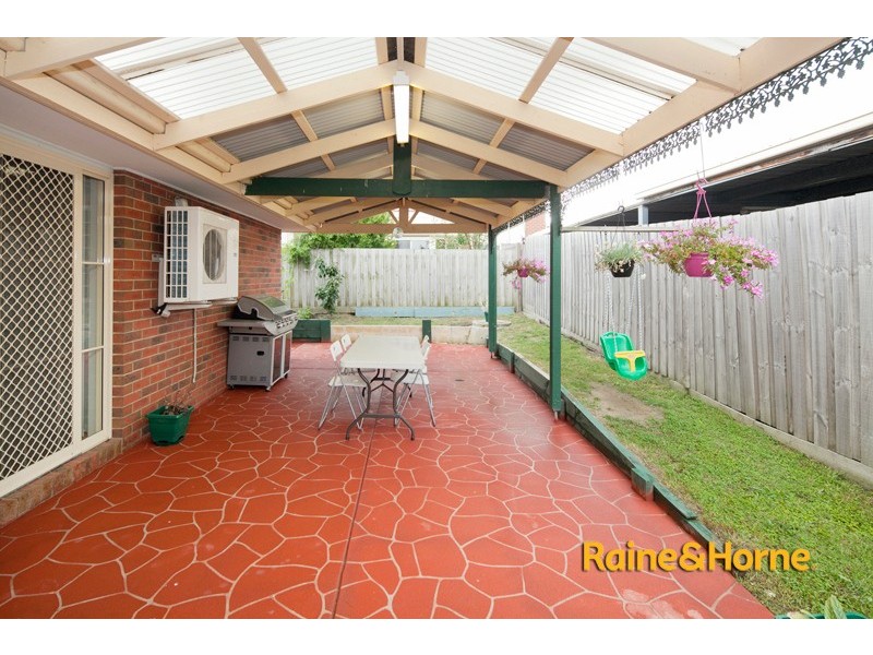 24 Bella Cres, Hallam VIC 3803