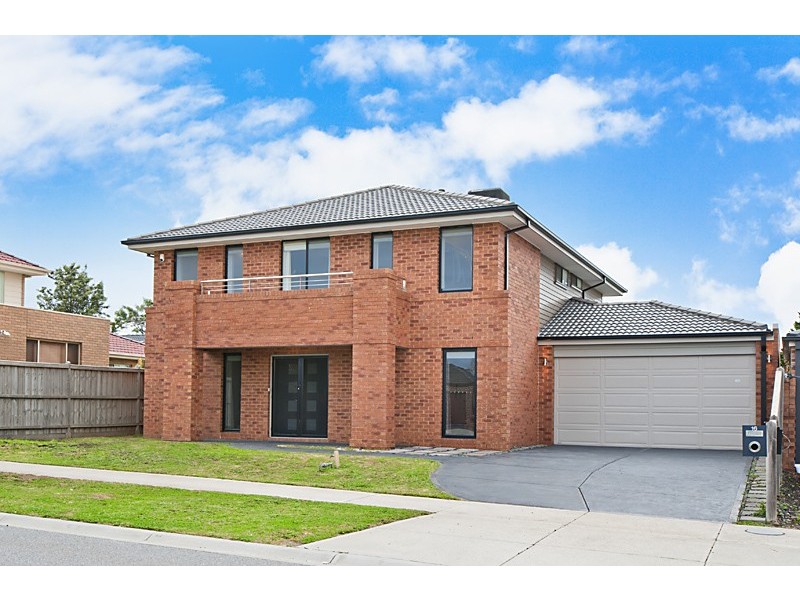 16 Bronson Cct, Cranbourne North VIC 3977