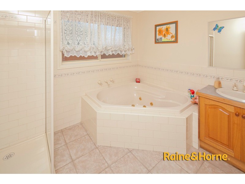 1 Katrina Close, Hallam VIC 3803