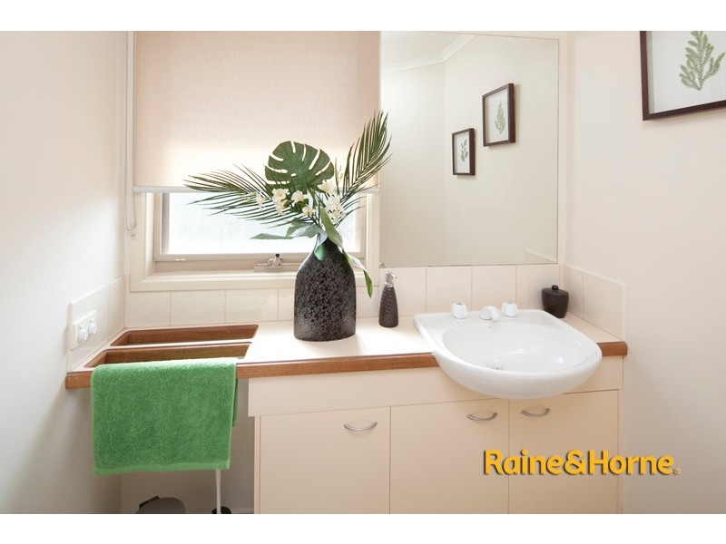 19 Moonbeam Close, Narre Warren South VIC 3805