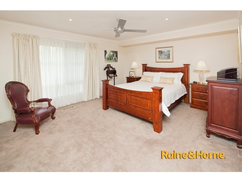 19 Moonbeam Close, Narre Warren South VIC 3805