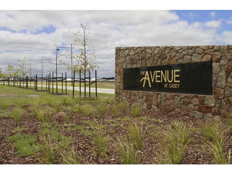 LOT 748 (71) Mountainview Blvd, Cranbourne North VIC 3977