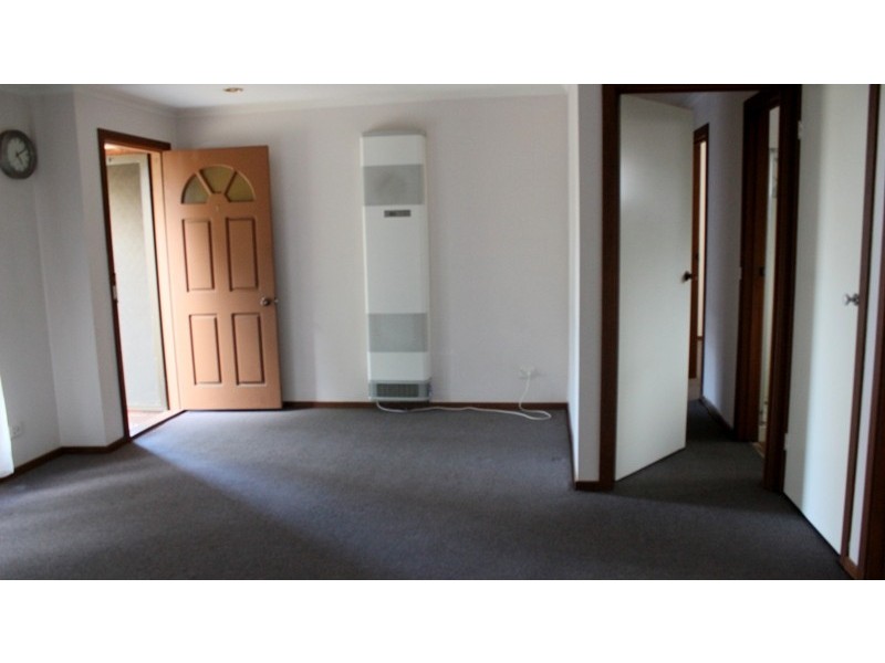 1/61 Cameron Street, Cranbourne VIC 3977