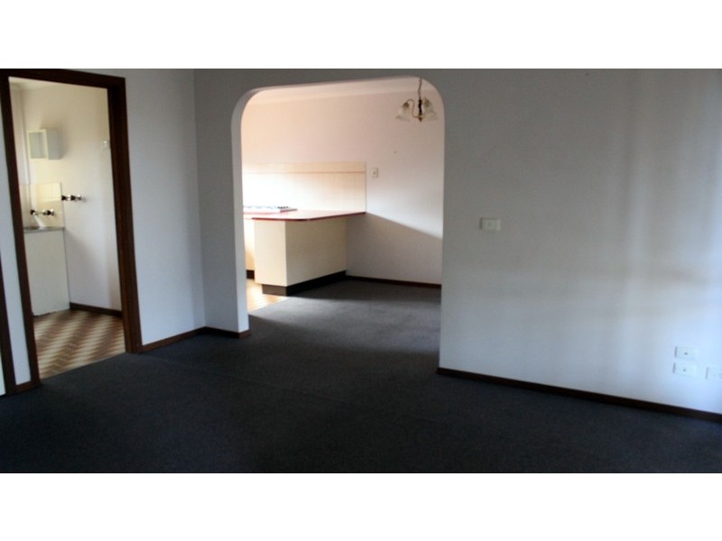 1/61 Cameron Street, Cranbourne VIC 3977