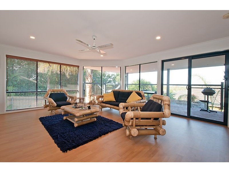 6 Mercy Crt, Narre Warren South VIC 3805
