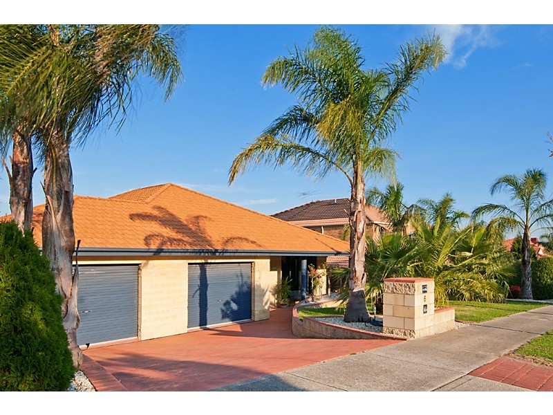 6 Mercy Crt, Narre Warren South VIC 3805