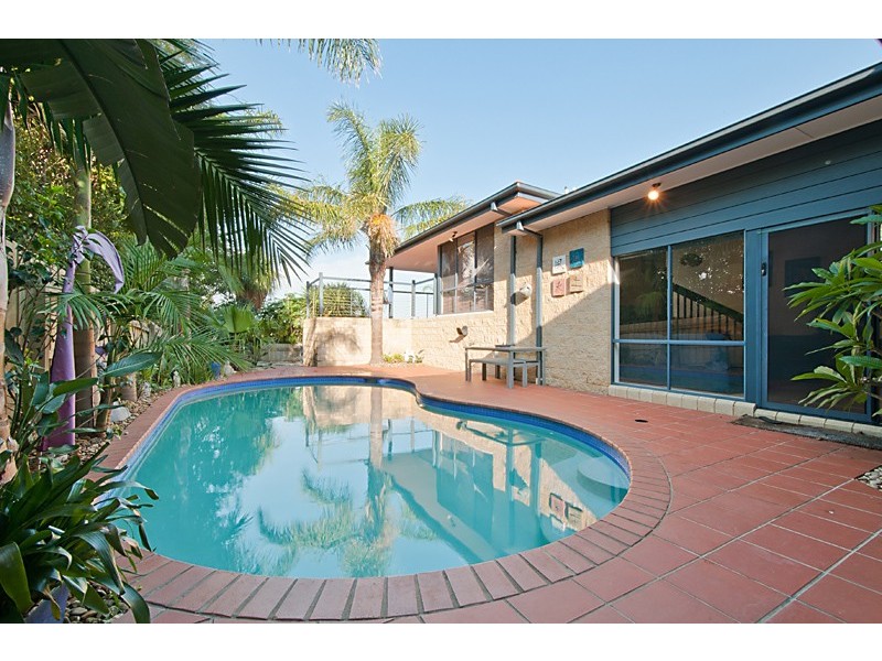 6 Mercy Crt, Narre Warren South VIC 3805