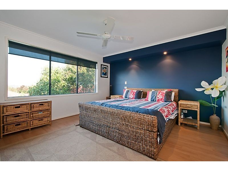 6 Mercy Crt, Narre Warren South VIC 3805