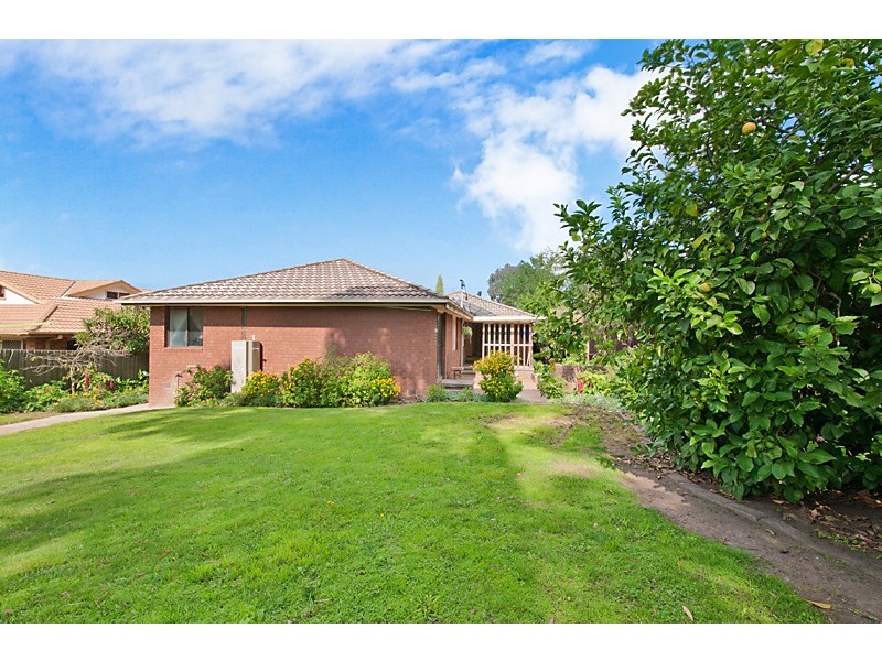25 Cloverset Ave, Narre Warren VIC 3805