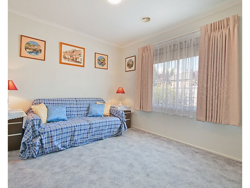 85 Kingston Ave, Narre Warren South VIC 3805