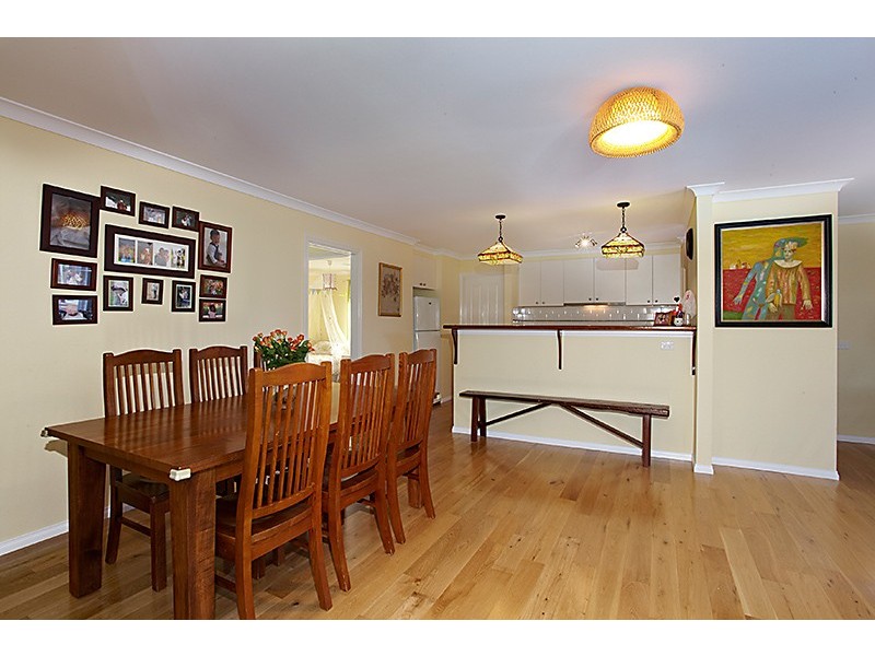 5 Middlesex Court, Cranbourne North VIC 3977