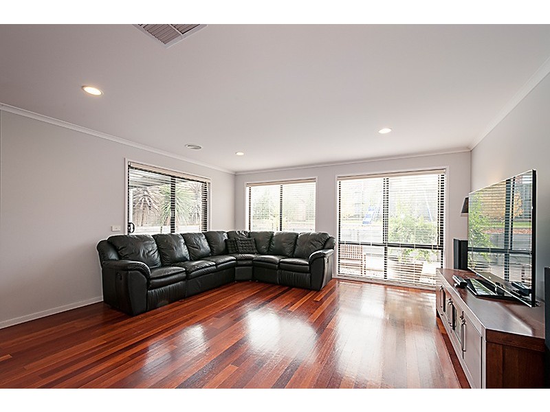 1 Tuileries Rise, Narre Warren South VIC 3805