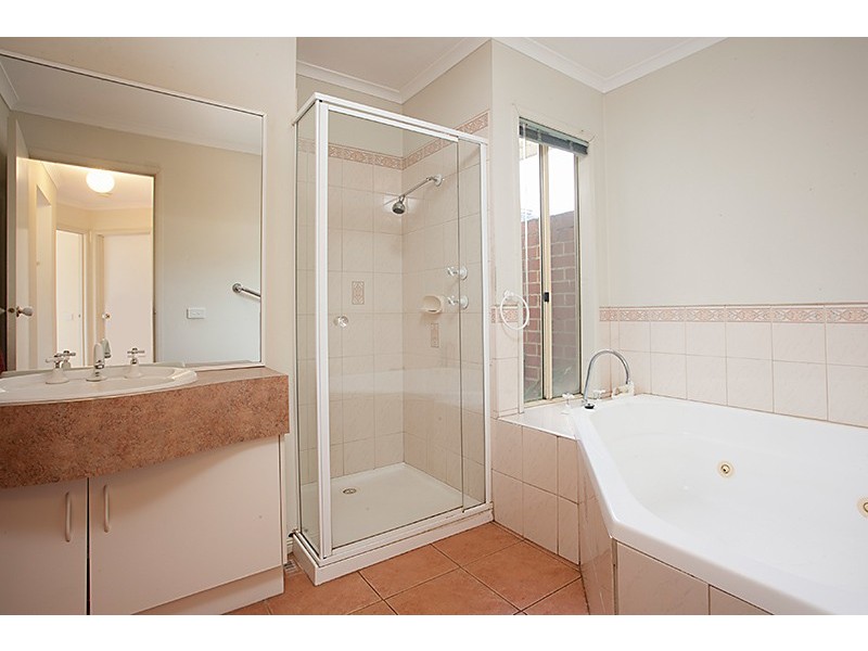 6 Cantrell Place, Narre Warren South VIC 3805