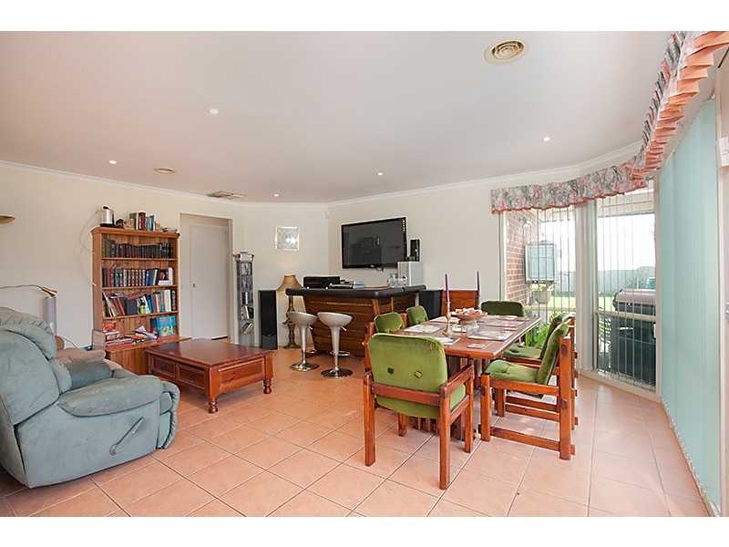 6 Cantrell Place, Narre Warren South VIC 3805