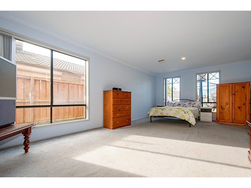38 St Georges Road, Narre Warren South VIC 3805