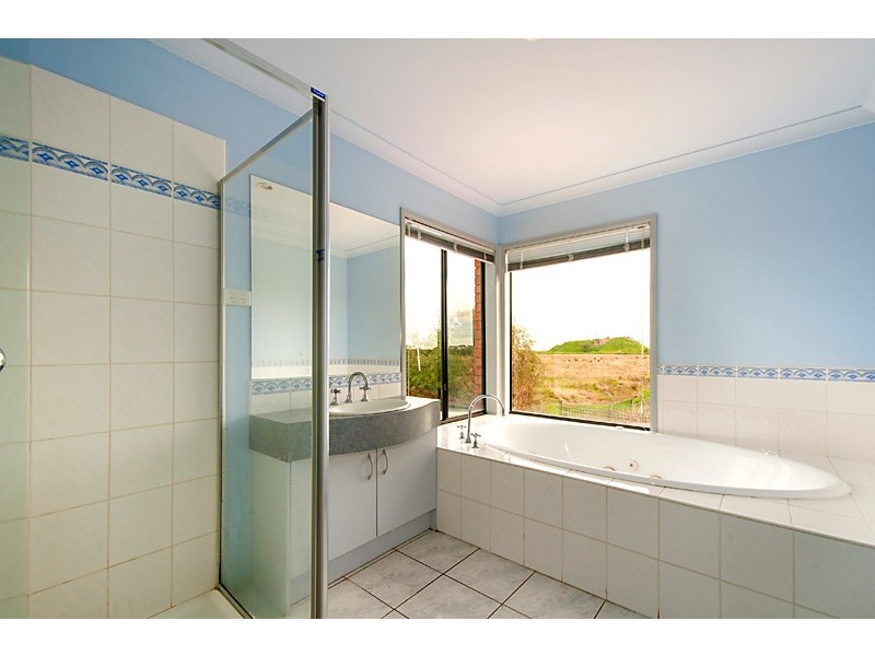 38 St Georges Road, Narre Warren South VIC 3805