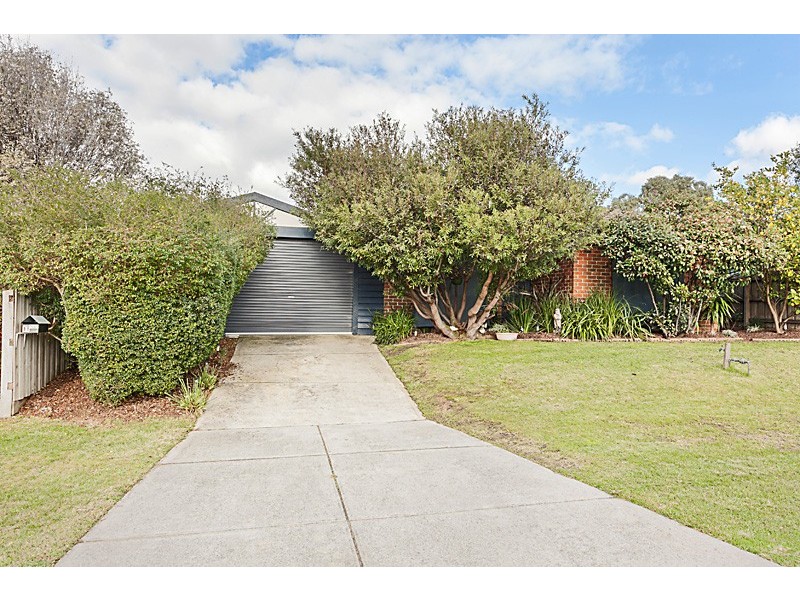 11 Finbar Court, Narre Warren South VIC 3805
