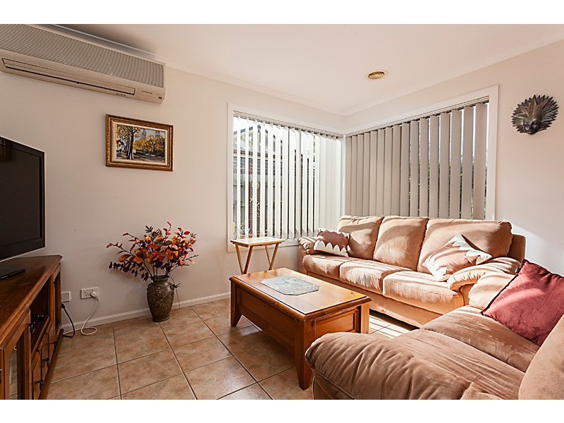 5 Ernest Crescent, Narre Warren South VIC 3805