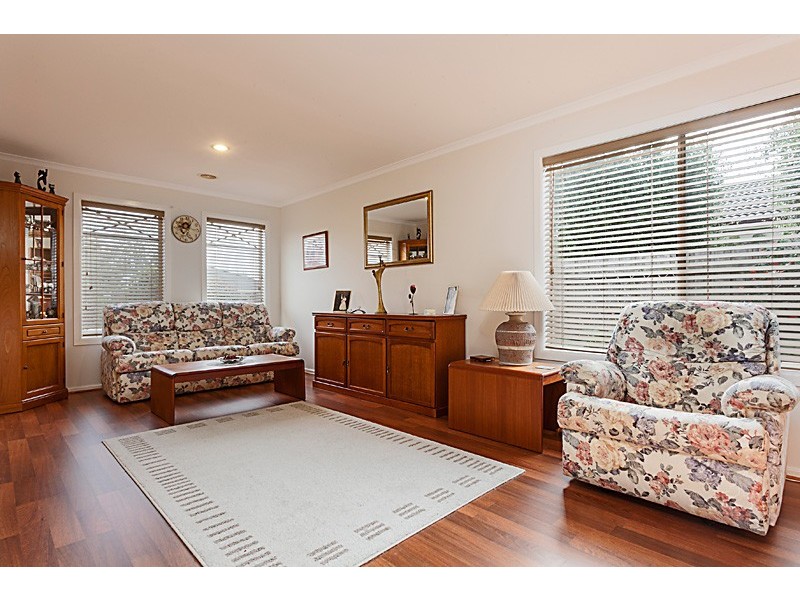 5 Ernest Crescent, Narre Warren South VIC 3805