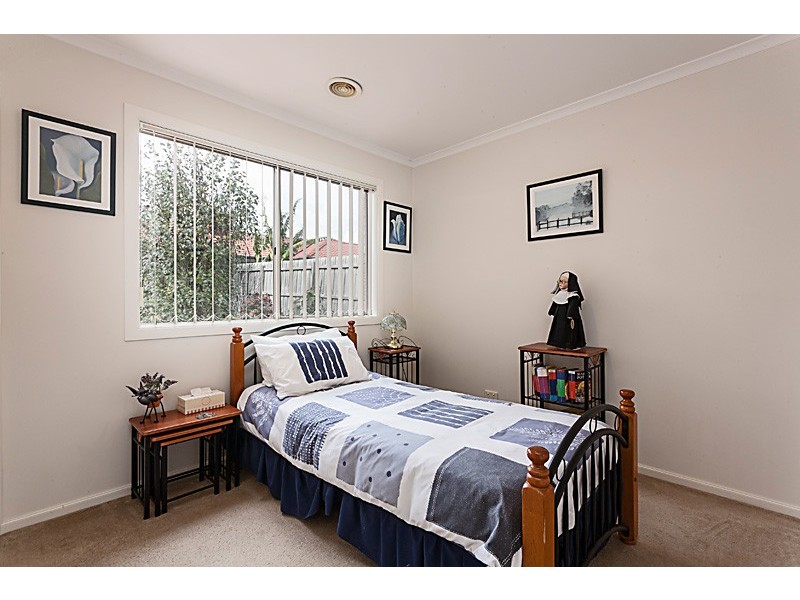 5 Ernest Crescent, Narre Warren South VIC 3805