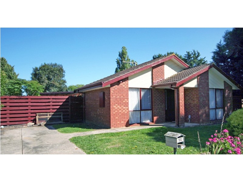 22 Heywood Crescent, Cranbourne North VIC 3977
