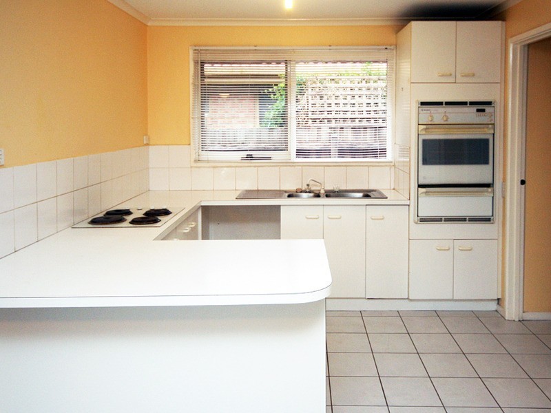 22 Heywood Crescent, Cranbourne North VIC 3977