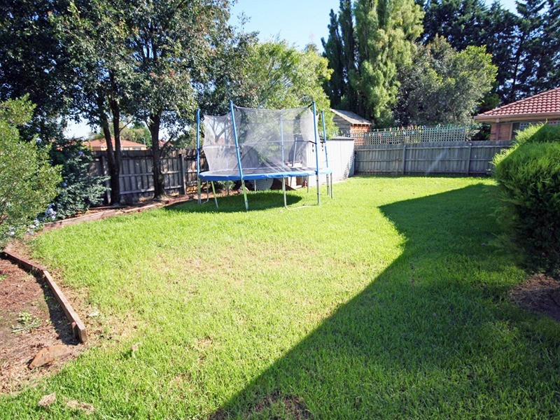 22 Heywood Crescent, Cranbourne North VIC 3977