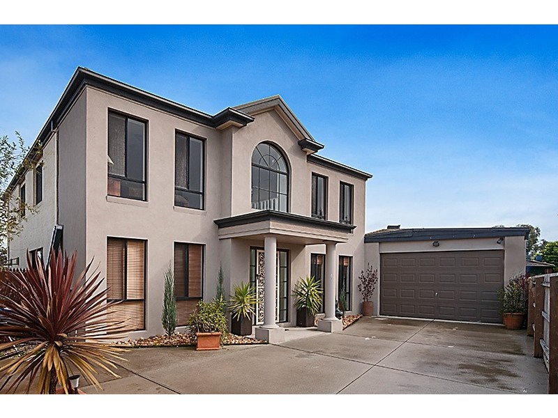 11 Pike Close, Narre Warren South VIC 3805