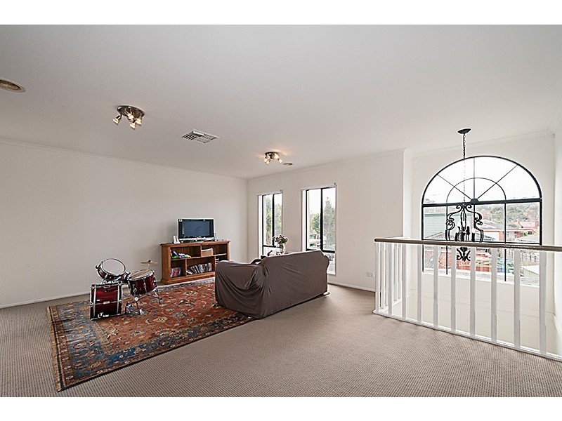11 Pike Close, Narre Warren South VIC 3805