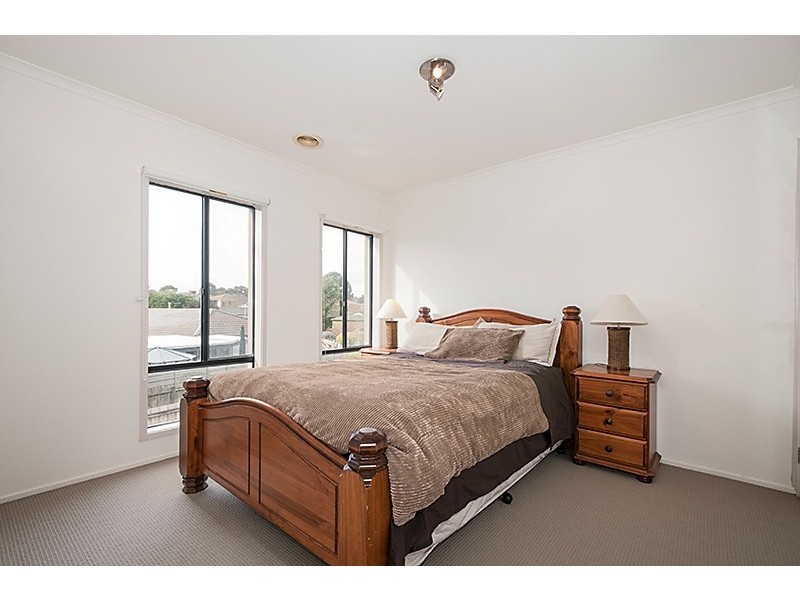 11 Pike Close, Narre Warren South VIC 3805