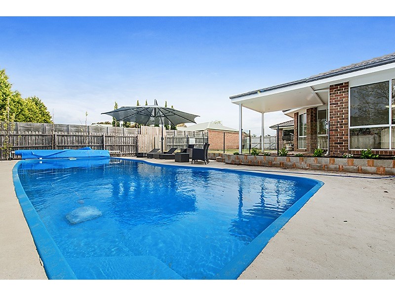 5 The Boulevard, Narre Warren South VIC 3805