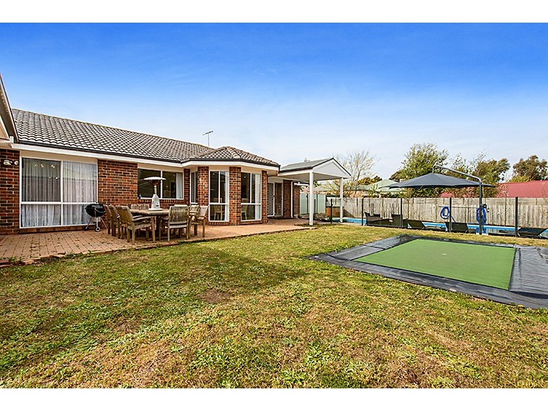 5 The Boulevard, Narre Warren South VIC 3805