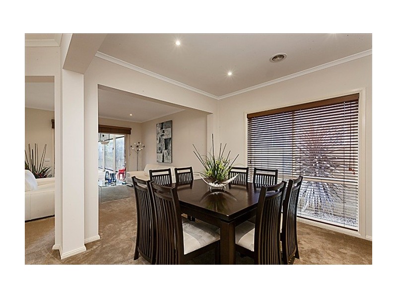 4 Penrose Drive, Narre Warren South VIC 3805