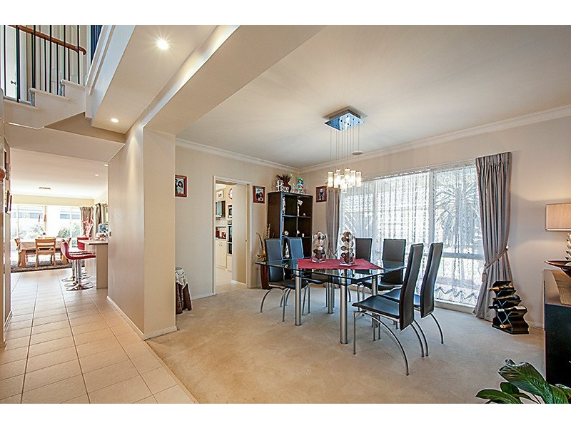 8 Braybrook Drive, Narre Warren South VIC 3805