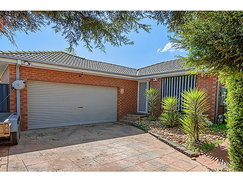 13 Gull Way, Narre Warren South VIC 3805