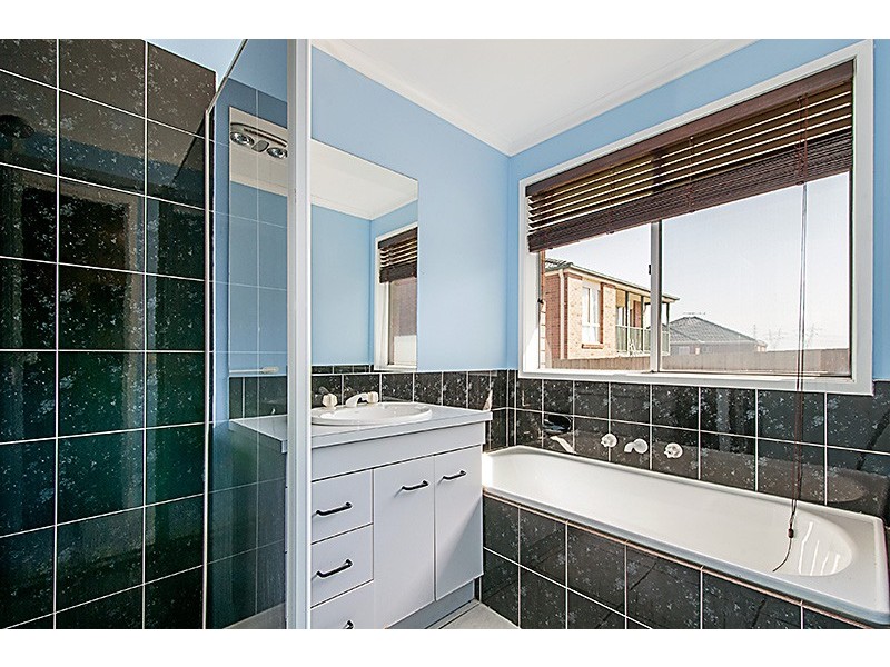 13 Gull Way, Narre Warren South VIC 3805