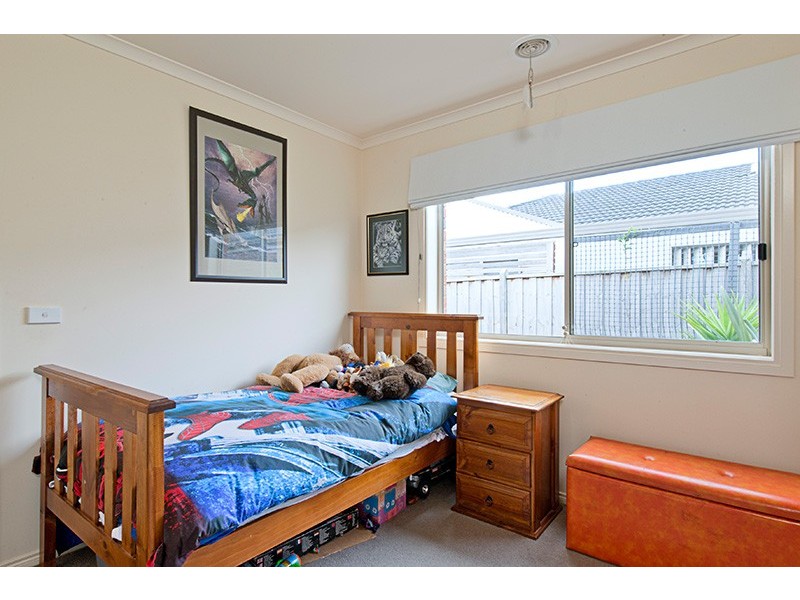 11 Bronson Circuit, Cranbourne North VIC 3977