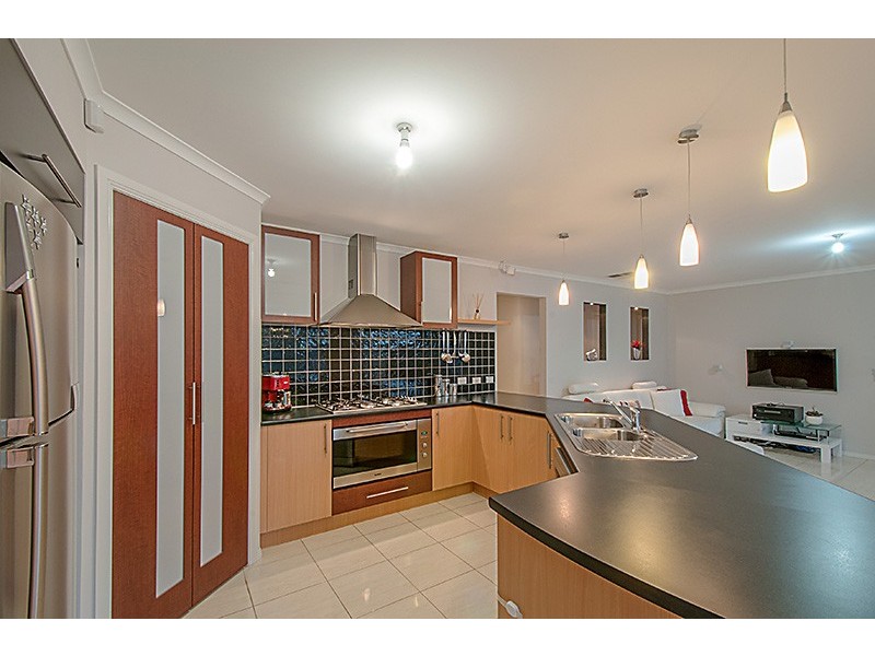 51 Tuileries Rise, Narre Warren South VIC 3805