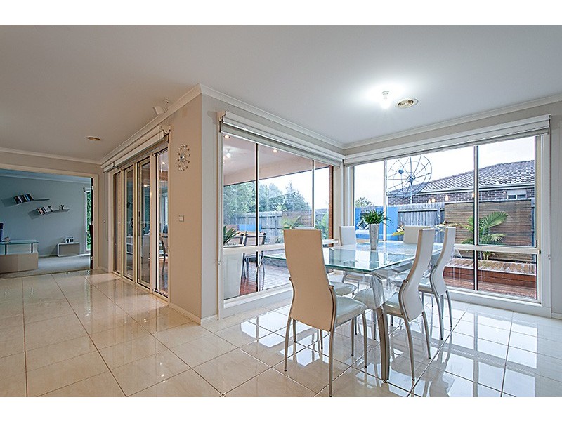 51 Tuileries Rise, Narre Warren South VIC 3805