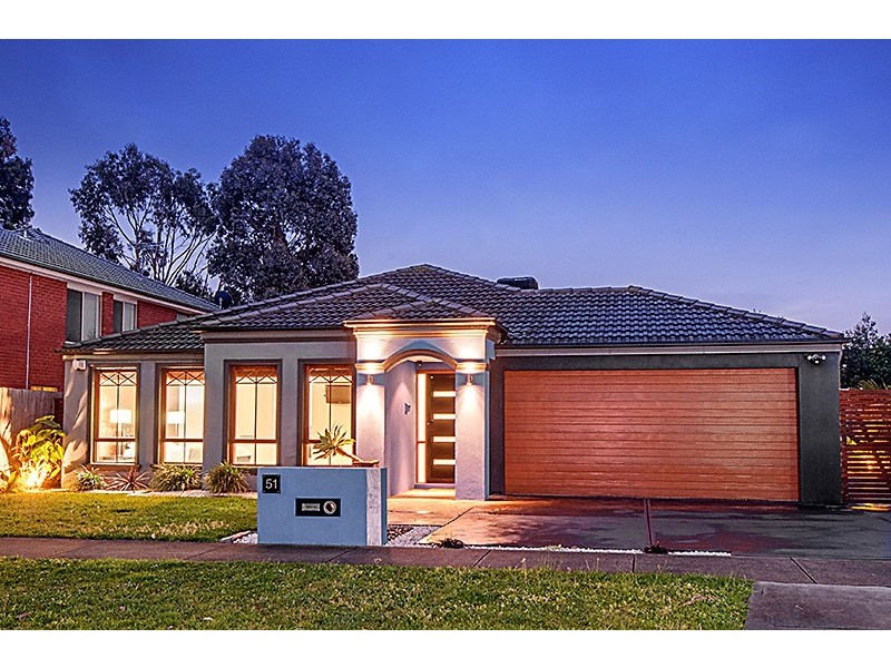 51 Tuileries Rise, Narre Warren South VIC 3805