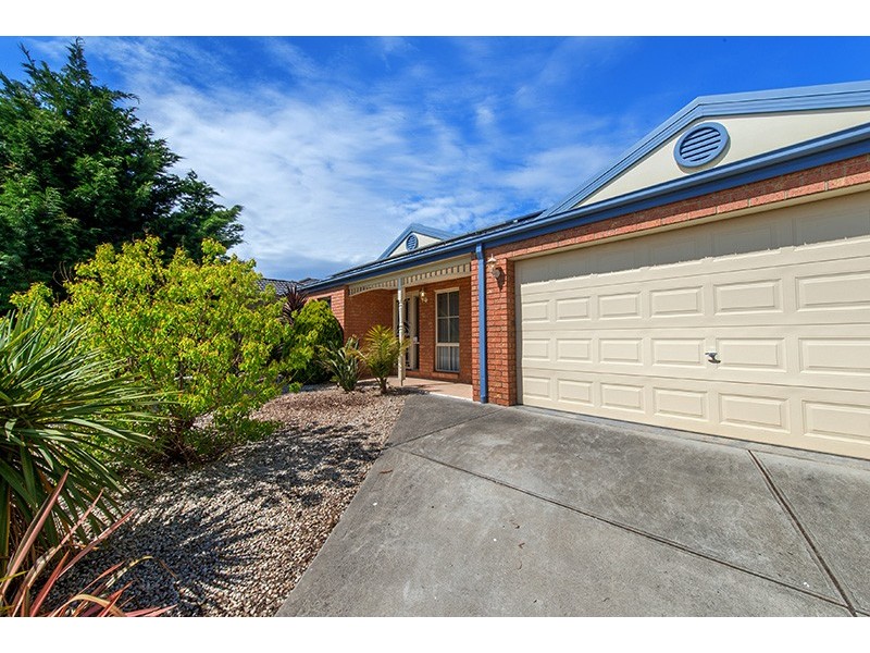 46 Kingston Avenue, Narre Warren South VIC 3805