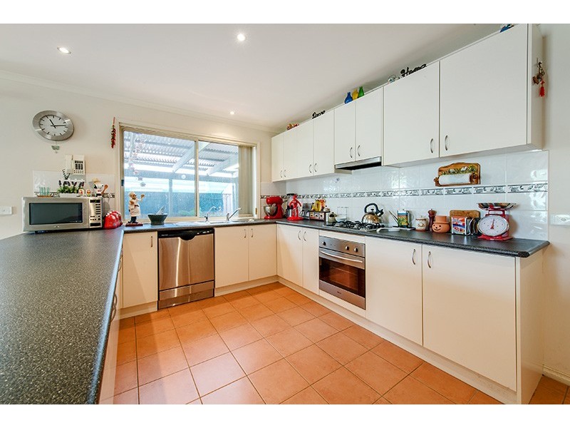 46 Kingston Avenue, Narre Warren South VIC 3805