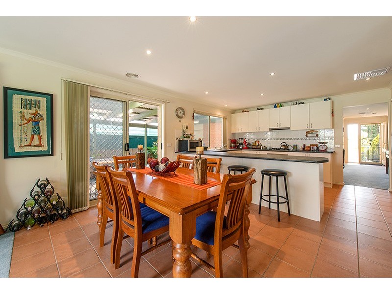 46 Kingston Avenue, Narre Warren South VIC 3805