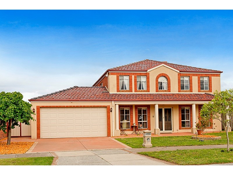 17 Blandford Crescent, Narre Warren South VIC 3805