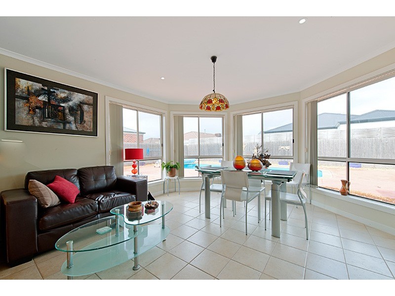 17 Blandford Crescent, Narre Warren South VIC 3805