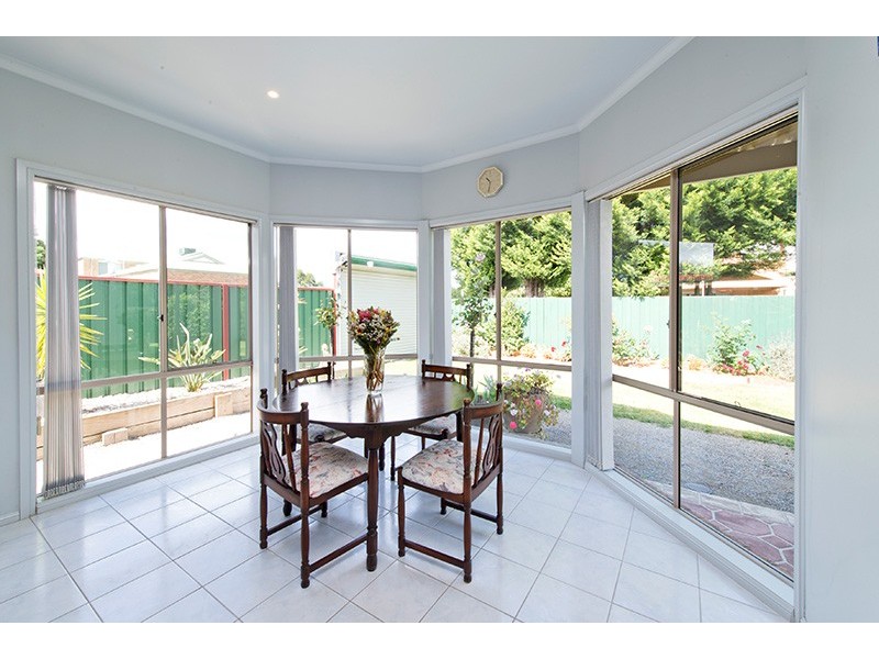 1 Scarborough Drive, Narre Warren South VIC 3805