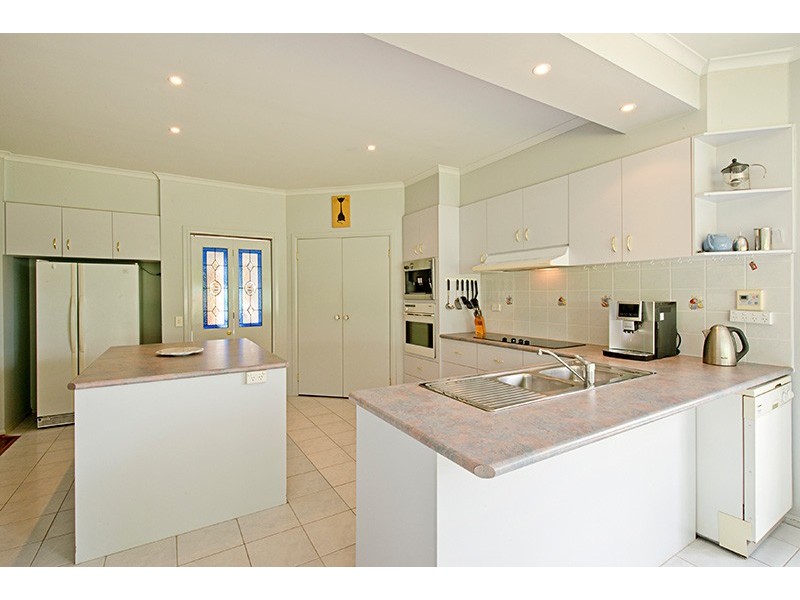 1 Scarborough Drive, Narre Warren South VIC 3805
