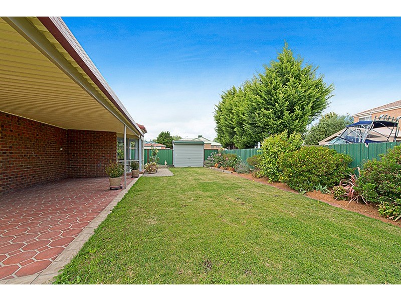 1 Scarborough Drive, Narre Warren South VIC 3805