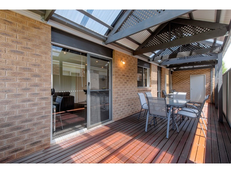 60 Tyndall Street, Cranbourne East VIC 3977